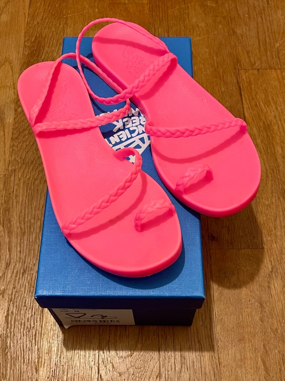 Ancient Greek Eleftheria fluo fuchsia 38